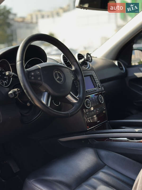Внедорожник / Кроссовер Mercedes-Benz M-Class 2008 в Киеве