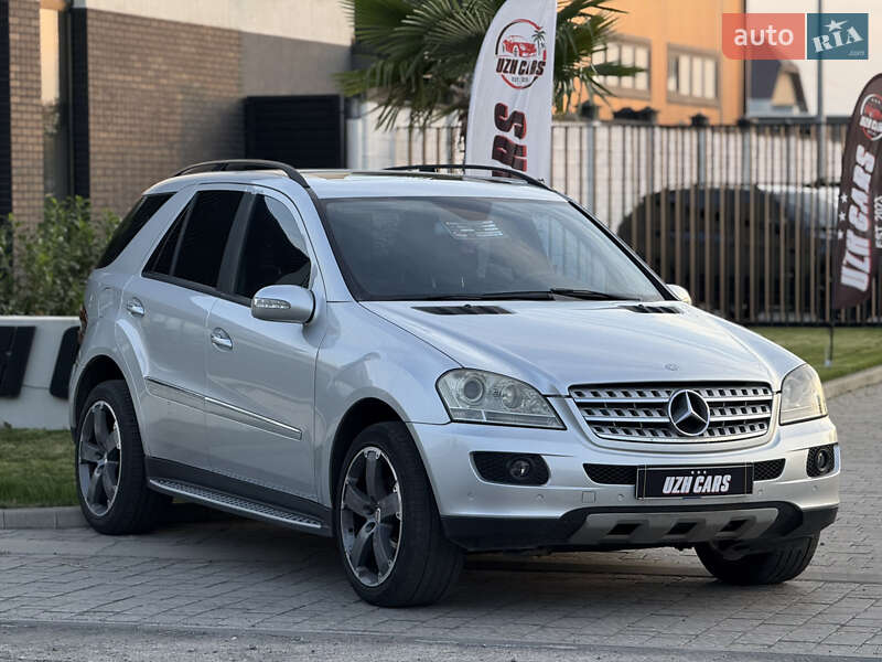 Внедорожник / Кроссовер Mercedes-Benz M-Class 2006 в 