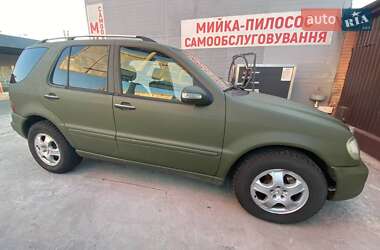 Позашляховик / Кросовер Mercedes-Benz M-Class 2004 в Києві