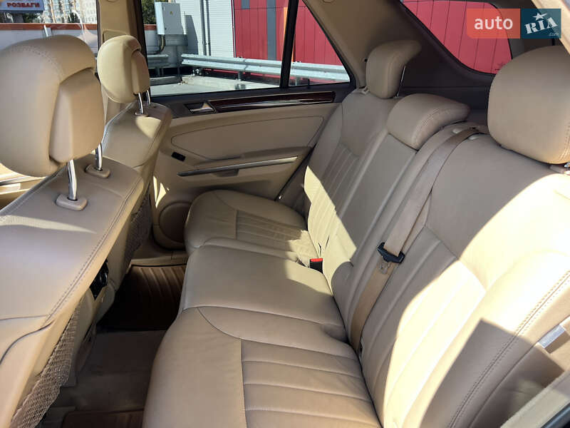 Внедорожник / Кроссовер Mercedes-Benz M-Class 2008 в Киеве