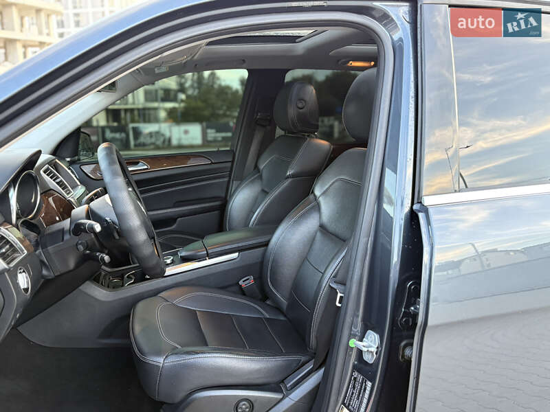Внедорожник / Кроссовер Mercedes-Benz M-Class 2012 в Львове