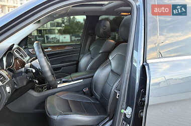 Внедорожник / Кроссовер Mercedes-Benz M-Class 2012 в 