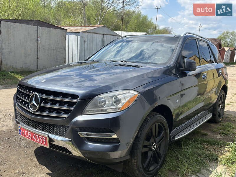 Внедорожник / Кроссовер Mercedes-Benz M-Class 2012 в Львове