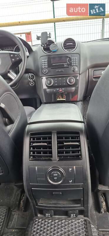 Внедорожник / Кроссовер Mercedes-Benz M-Class 2006 в Дубно