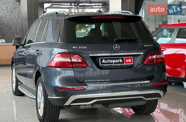 Позашляховик / Кросовер Mercedes-Benz M-Class 2013 в 