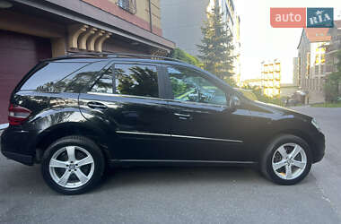 Внедорожник / Кроссовер Mercedes-Benz M-Class 2007 в 