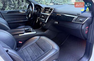 Позашляховик / Кросовер Mercedes-Benz M-Class 2012 в 