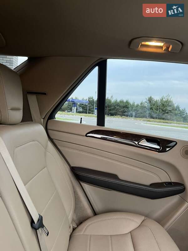 Внедорожник / Кроссовер Mercedes-Benz M-Class 2012 в Рокитном фото 25 Внедорожник / Кроссовер Mercedes-Benz M-Class 2012 в Рокитном