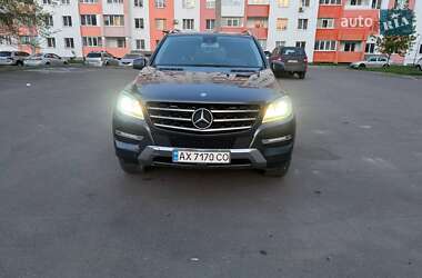 Внедорожник / Кроссовер Mercedes-Benz M-Class 2012 в 