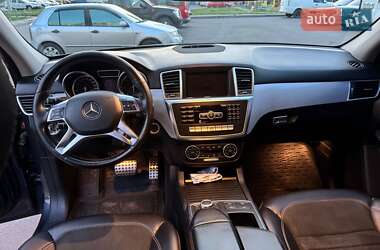 Внедорожник / Кроссовер Mercedes-Benz M-Class 2012 в 