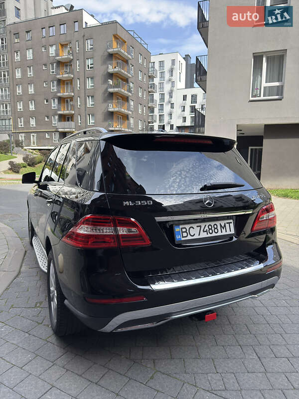 Позашляховик / Кросовер Mercedes-Benz M-Class 2014 в Львові фото 5 Позашляховик / Кросовер Mercedes-Benz M-Class 2014 в Львові