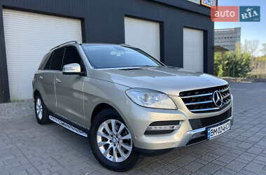Внедорожник / Кроссовер Mercedes-Benz M-Class 2011 в Днепре