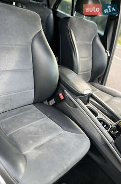 Позашляховик / Кросовер Mercedes-Benz M-Class 2010 в 