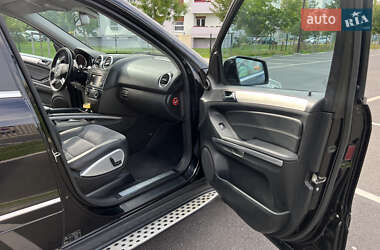 Позашляховик / Кросовер Mercedes-Benz M-Class 2010 в 