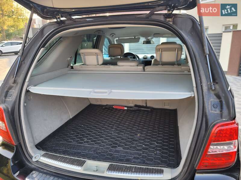 Позашляховик / Кросовер Mercedes-Benz M-Class 2010 в Черкасах