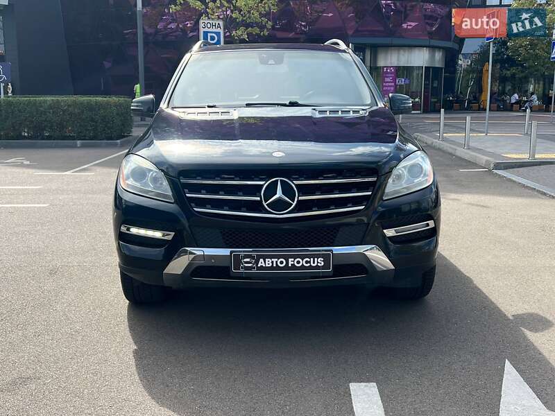 Внедорожник / Кроссовер Mercedes-Benz M-Class 2014 в Киеве
