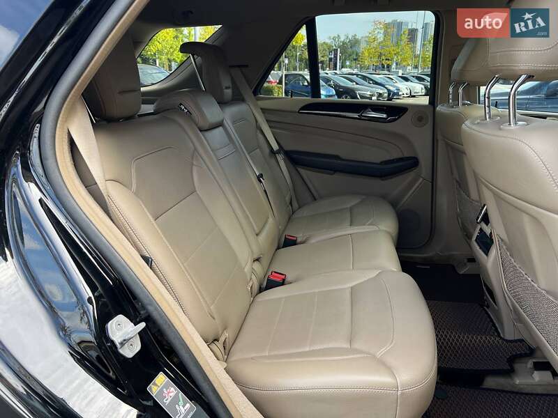 Внедорожник / Кроссовер Mercedes-Benz M-Class 2014 в Киеве