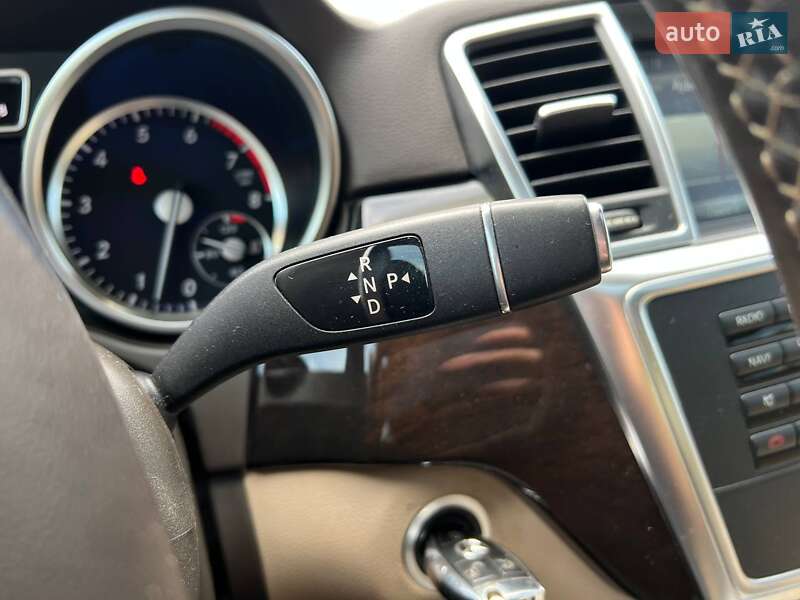 Внедорожник / Кроссовер Mercedes-Benz M-Class 2014 в Киеве