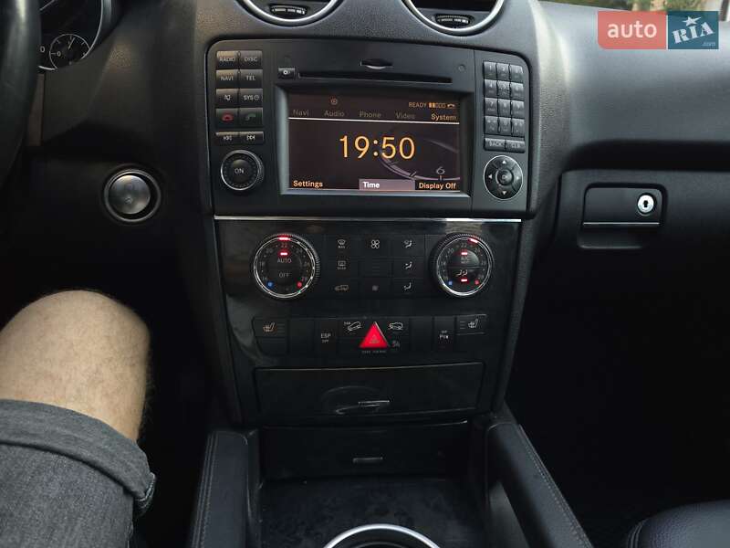 Позашляховик / Кросовер Mercedes-Benz M-Class 2010 в Первомайську