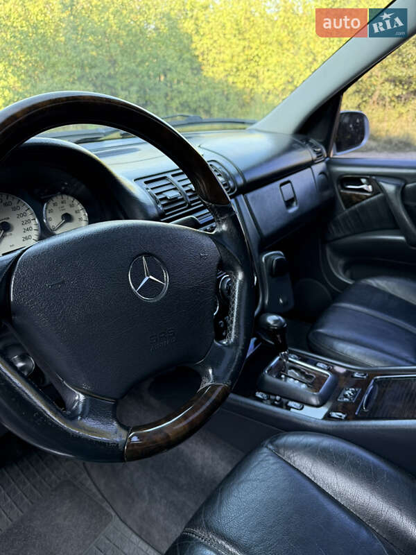 Внедорожник / Кроссовер Mercedes-Benz M-Class 2004 в Харькове фото 37 Внедорожник / Кроссовер Mercedes-Benz M-Class 2004 в Харькове