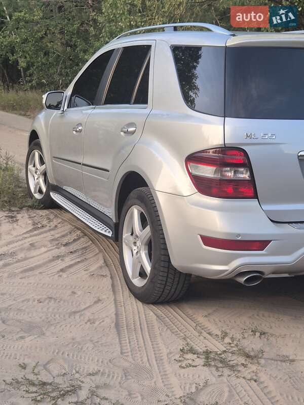 Внедорожник / Кроссовер Mercedes-Benz M-Class 2009 в Ахтырке