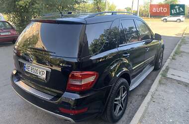 Позашляховик / Кросовер Mercedes-Benz M-Class 2010 в 
