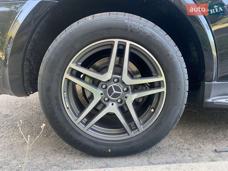 Внедорожник / Кроссовер Mercedes-Benz M-Class 2010 в Кривом Роге