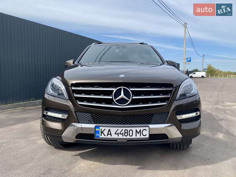Внедорожник / Кроссовер Mercedes-Benz M-Class 2012 в Борисполе