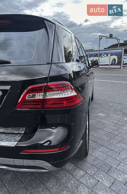 Внедорожник / Кроссовер Mercedes-Benz M-Class 2012 в 