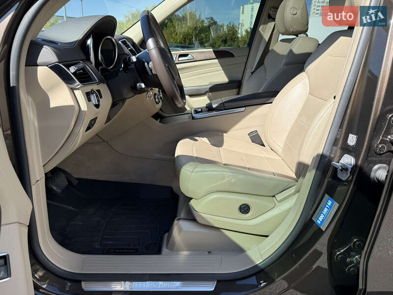 Позашляховик / Кросовер Mercedes-Benz M-Class 2013 в Харкові