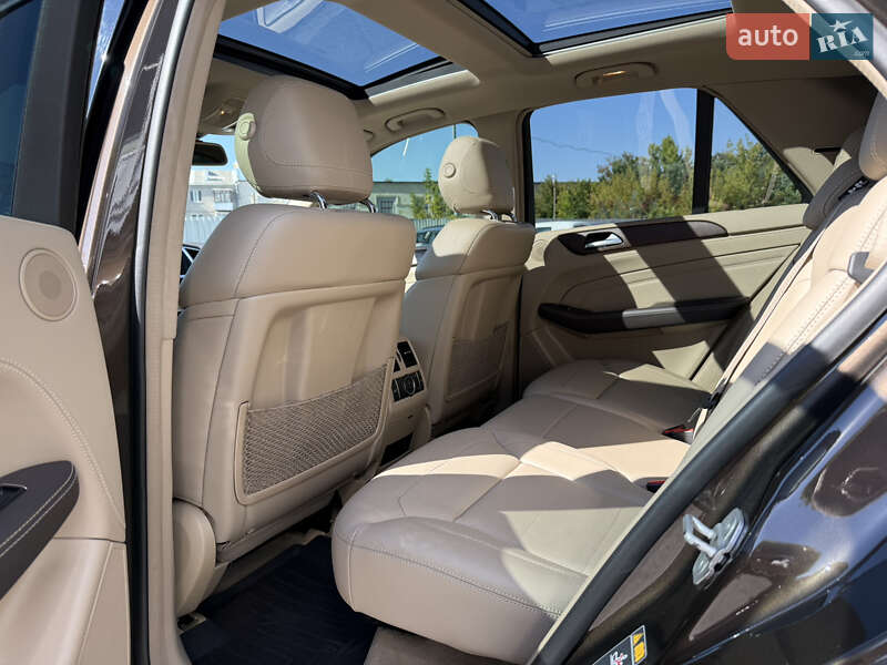 Позашляховик / Кросовер Mercedes-Benz M-Class 2013 в Харкові