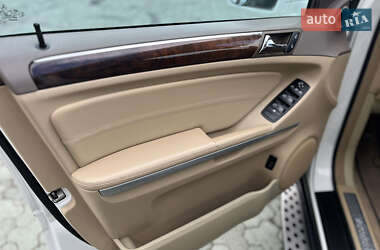 Позашляховик / Кросовер Mercedes-Benz M-Class 2011 в 
