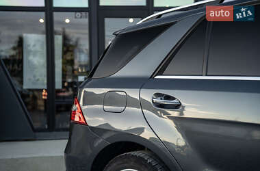 Внедорожник / Кроссовер Mercedes-Benz M-Class 2013 в 