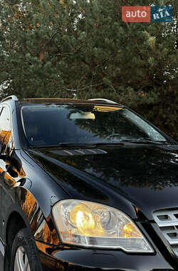 Внедорожник / Кроссовер Mercedes-Benz M-Class 2010 в 
