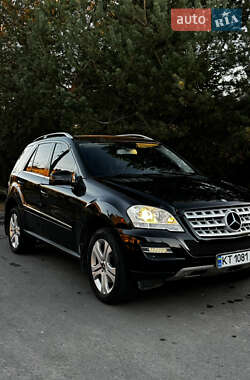Внедорожник / Кроссовер Mercedes-Benz M-Class 2010 в 
