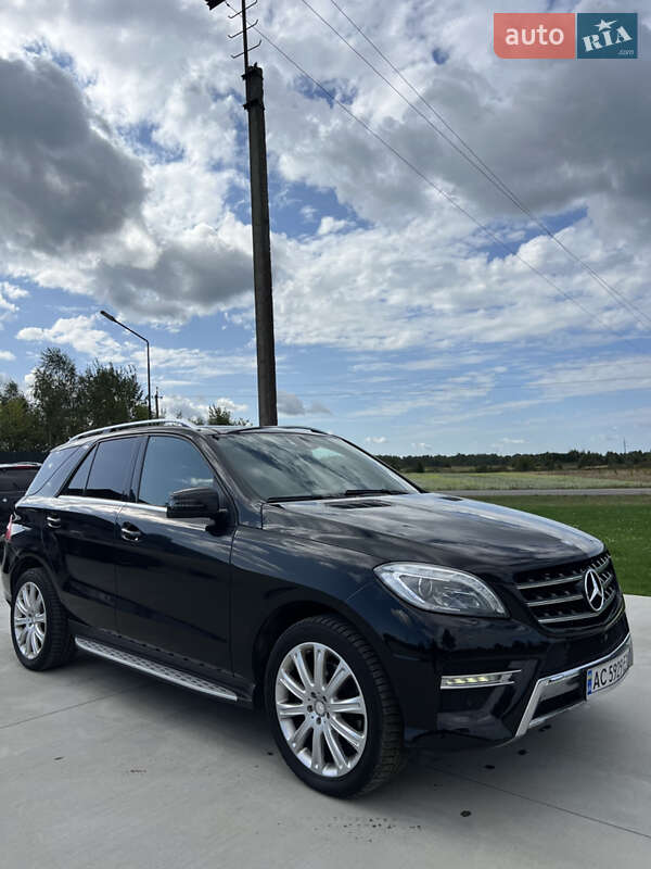 Позашляховик / Кросовер Mercedes-Benz M-Class 2013 в Камені-Каширському