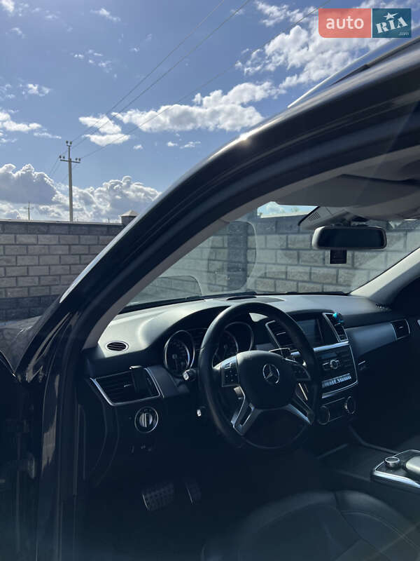 Позашляховик / Кросовер Mercedes-Benz M-Class 2013 в Камені-Каширському