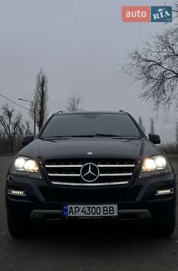 Внедорожник / Кроссовер Mercedes-Benz M-Class 2010 в Кривом Роге