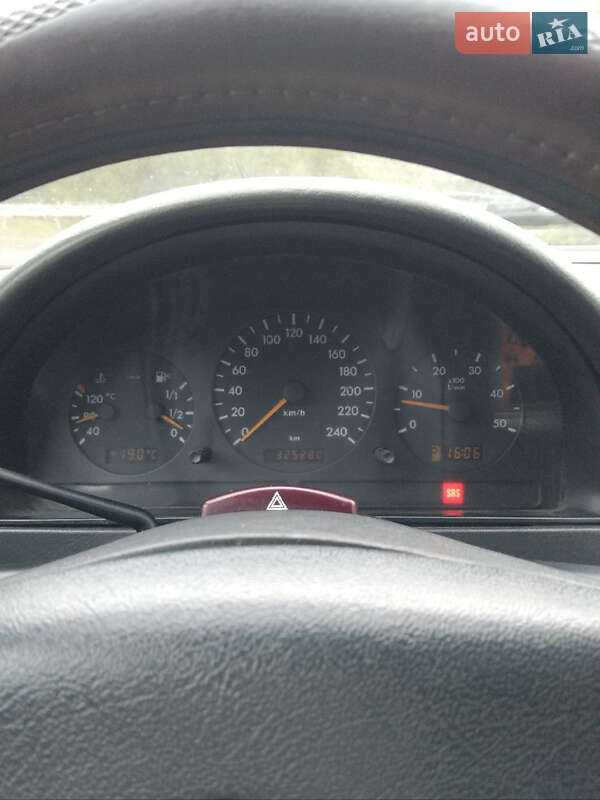 Внедорожник / Кроссовер Mercedes-Benz M-Class 2003 в Ивано-Франковске фото 10 Внедорожник / Кроссовер Mercedes-Benz M-Class 2003 в Ивано-Франковске