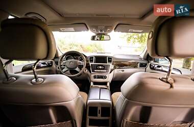 Позашляховик / Кросовер Mercedes-Benz M-Class 2015 в 