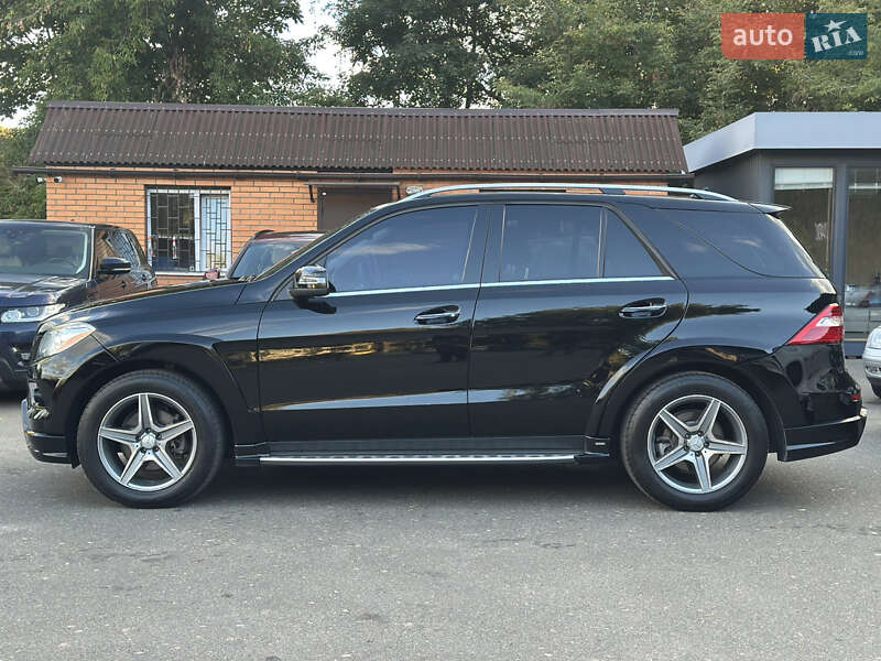 Позашляховик / Кросовер Mercedes-Benz M-Class 2012 в Києві