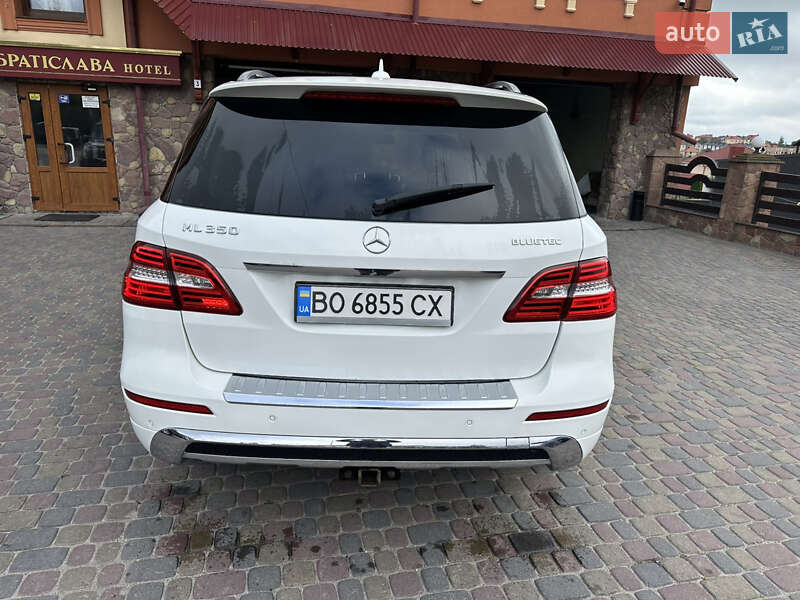 Позашляховик / Кросовер Mercedes-Benz M-Class 2015 в Тернополі