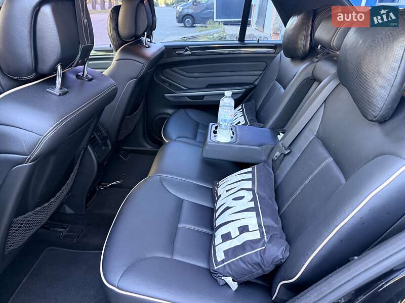 Позашляховик / Кросовер Mercedes-Benz M-Class 2011 в Києві