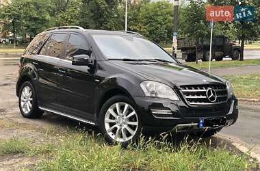 Внедорожник / Кроссовер Mercedes-Benz M-Class 2011 в Киеве