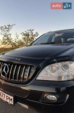Внедорожник / Кроссовер Mercedes-Benz M-Class 2008 в 