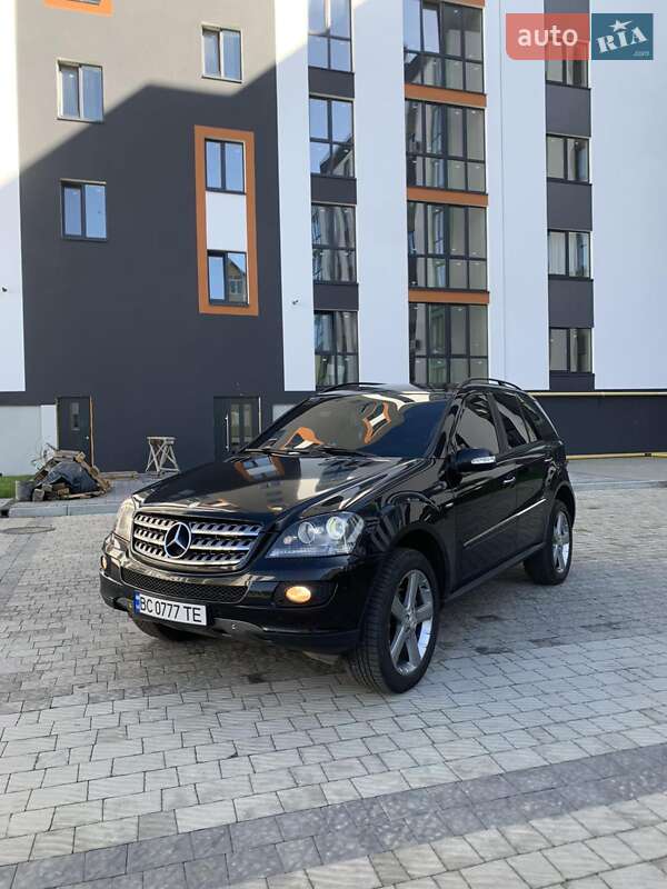 Внедорожник / Кроссовер Mercedes-Benz M-Class 2008 в 
