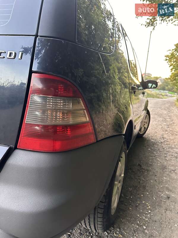 Внедорожник / Кроссовер Mercedes-Benz M-Class 2003 в Хмельницком