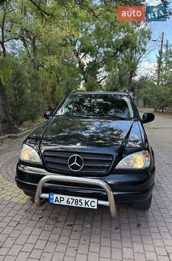 Внедорожник / Кроссовер Mercedes-Benz M-Class 2000 в 