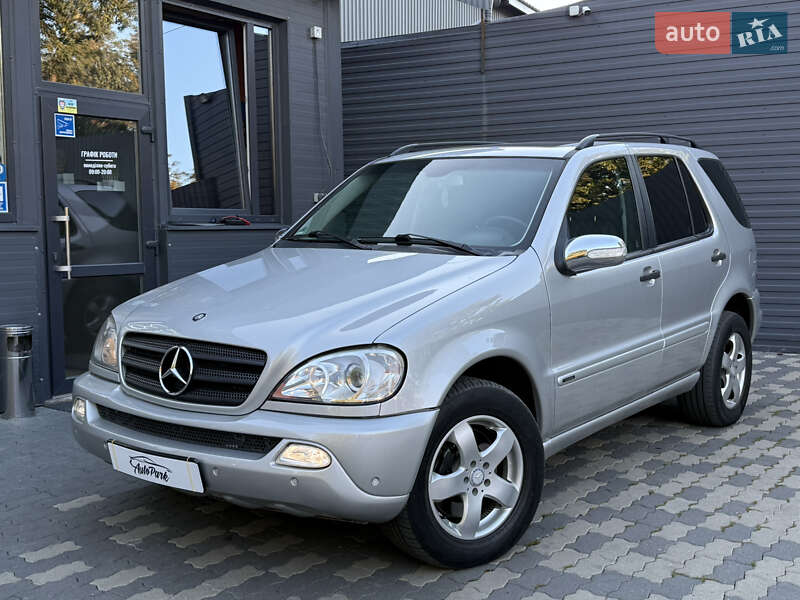 Внедорожник / Кроссовер Mercedes-Benz M-Class 2001 в 