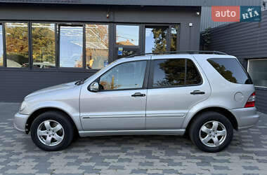 Внедорожник / Кроссовер Mercedes-Benz M-Class 2001 в 